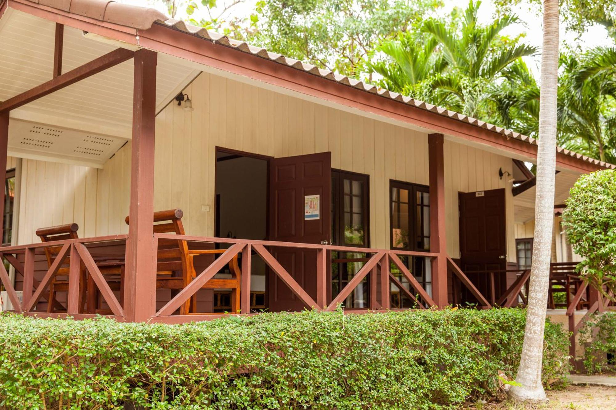 Coco Palm Beach Resort - Sha Extra Plus Mae Nam Extérieur photo