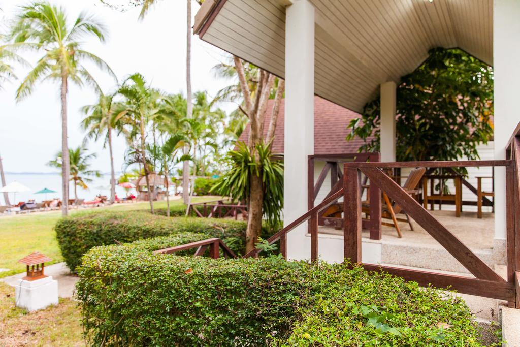 Coco Palm Beach Resort - Sha Extra Plus Mae Nam Extérieur photo