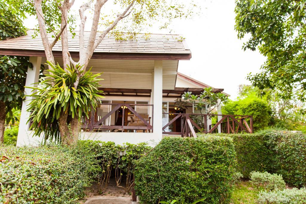 Coco Palm Beach Resort - Sha Extra Plus Mae Nam Extérieur photo